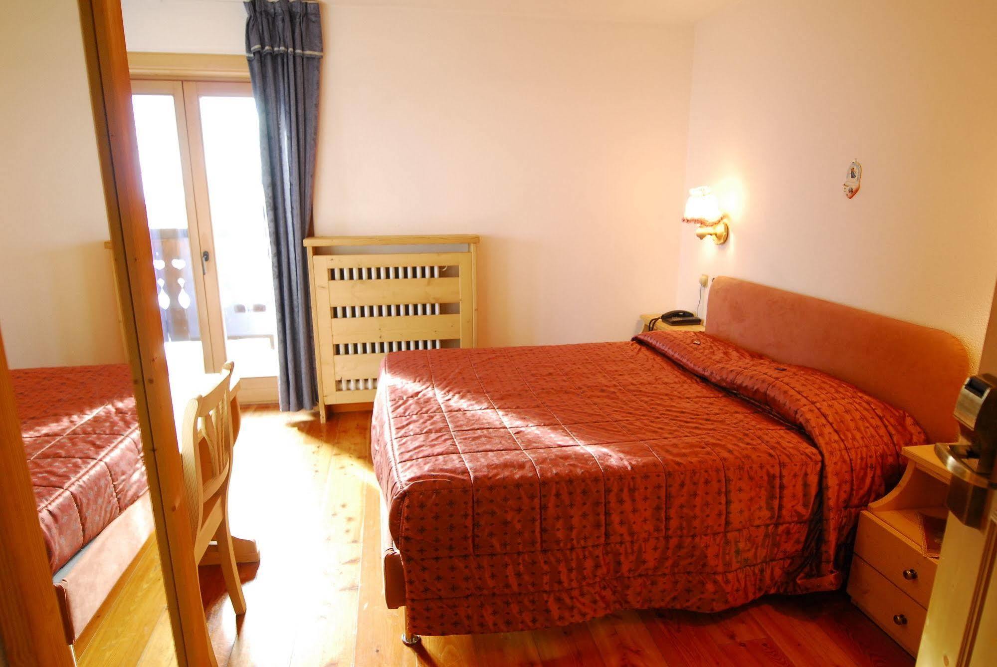 Hotel La Montanina Livigno Exterior photo